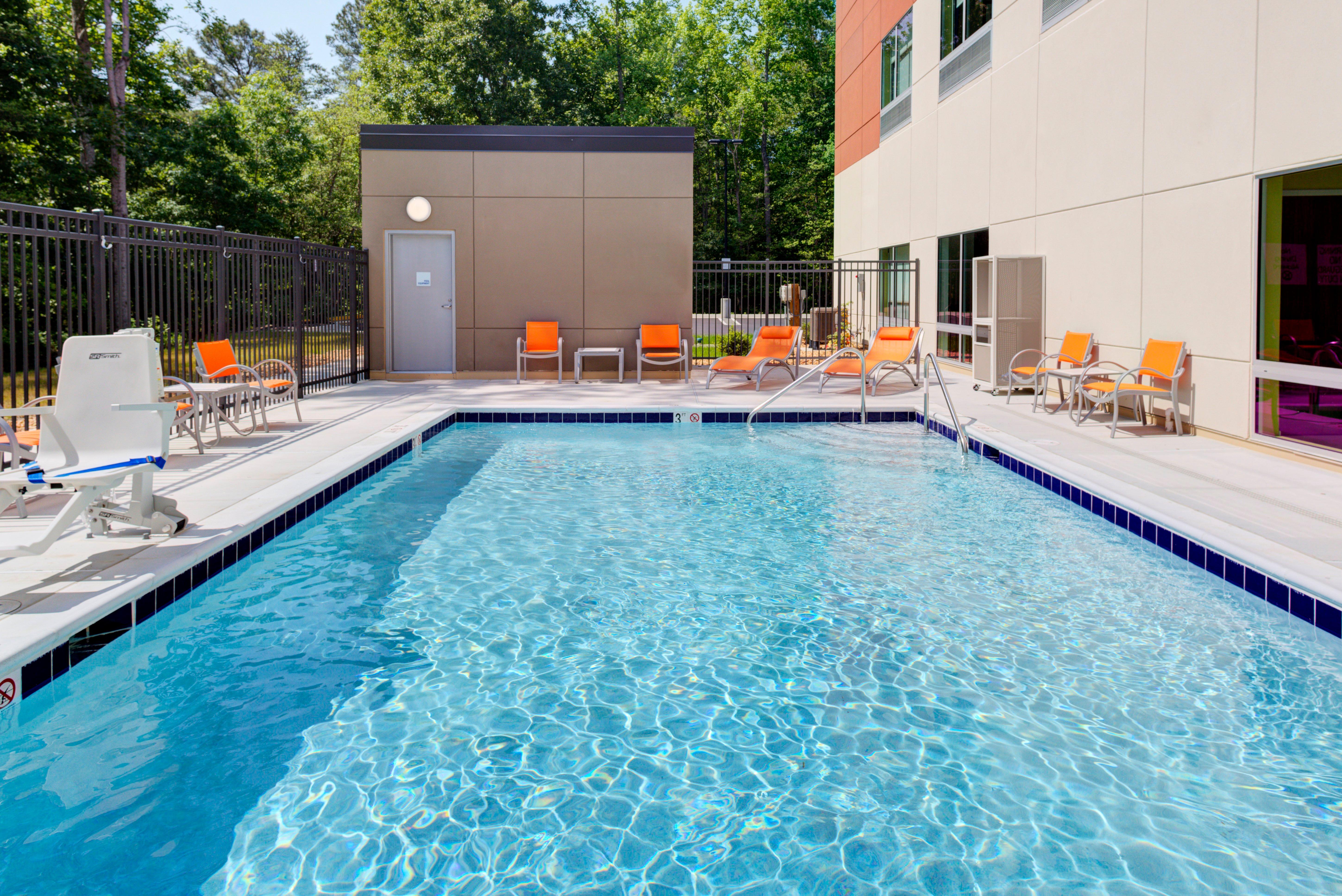 Holiday Inn Express & Suites - King George - Dahlgren By Ihg Alden Экстерьер фото