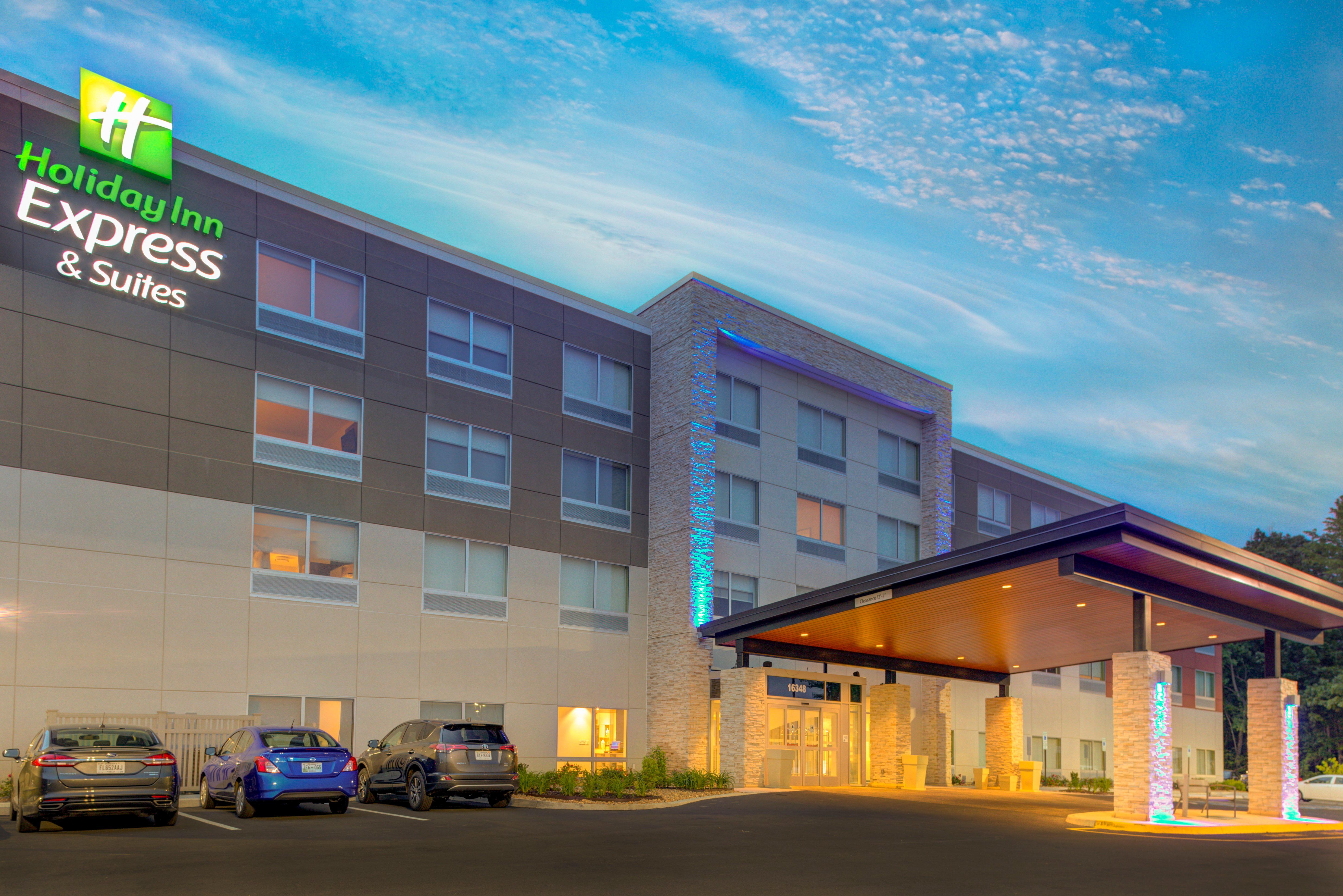 Holiday Inn Express & Suites - King George - Dahlgren By Ihg Alden Экстерьер фото