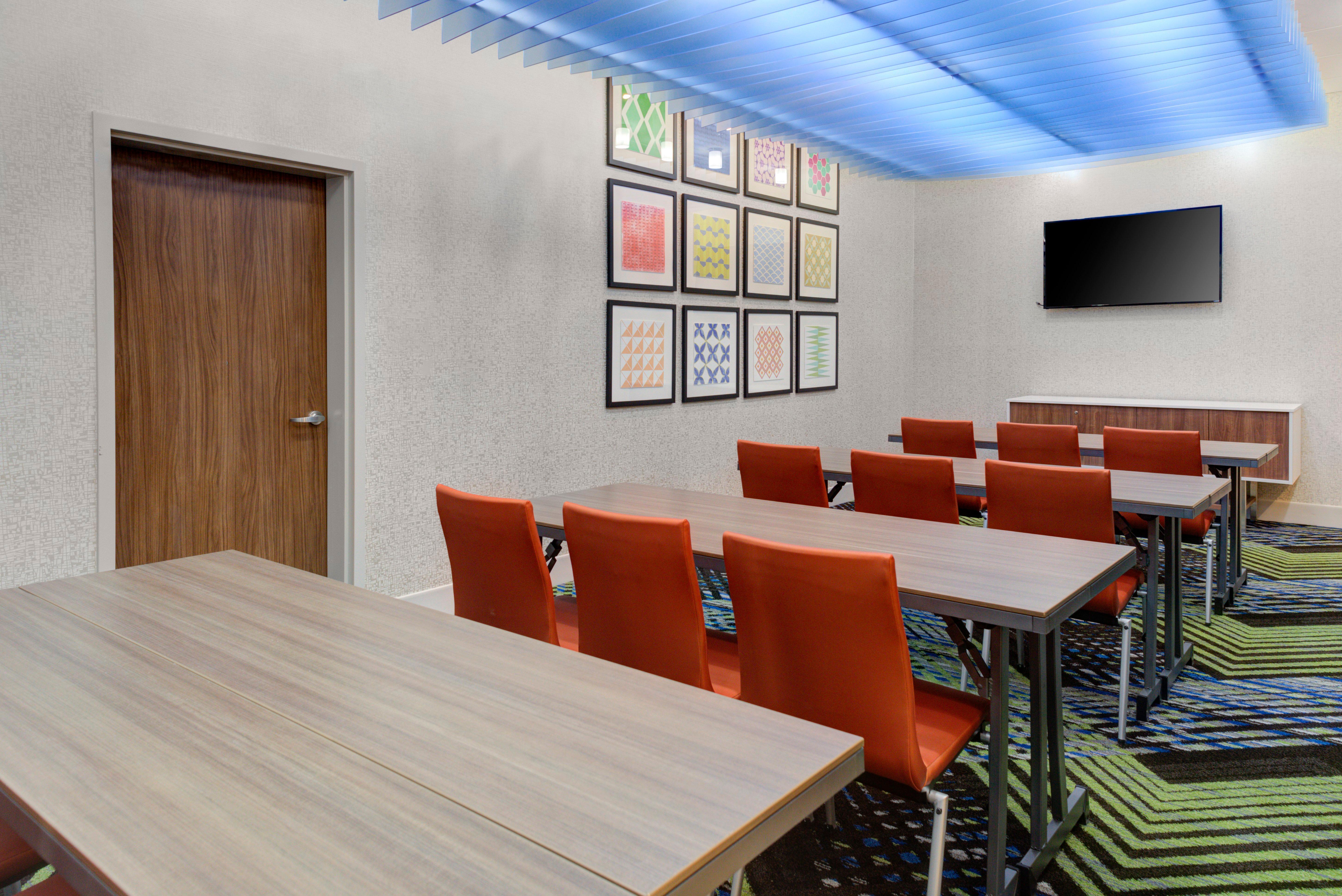 Holiday Inn Express & Suites - King George - Dahlgren By Ihg Alden Экстерьер фото